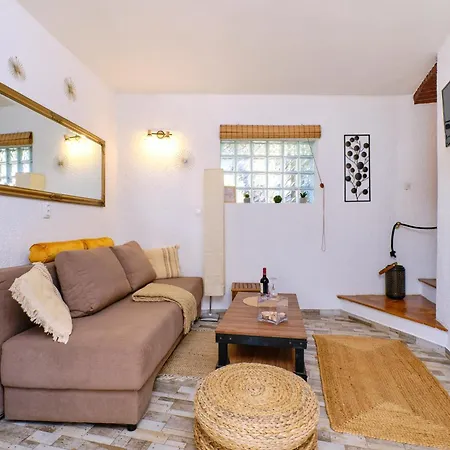 Amazing House, 20 M From The Beach, 80 M2 Martinscica (Cres) Exterior photo