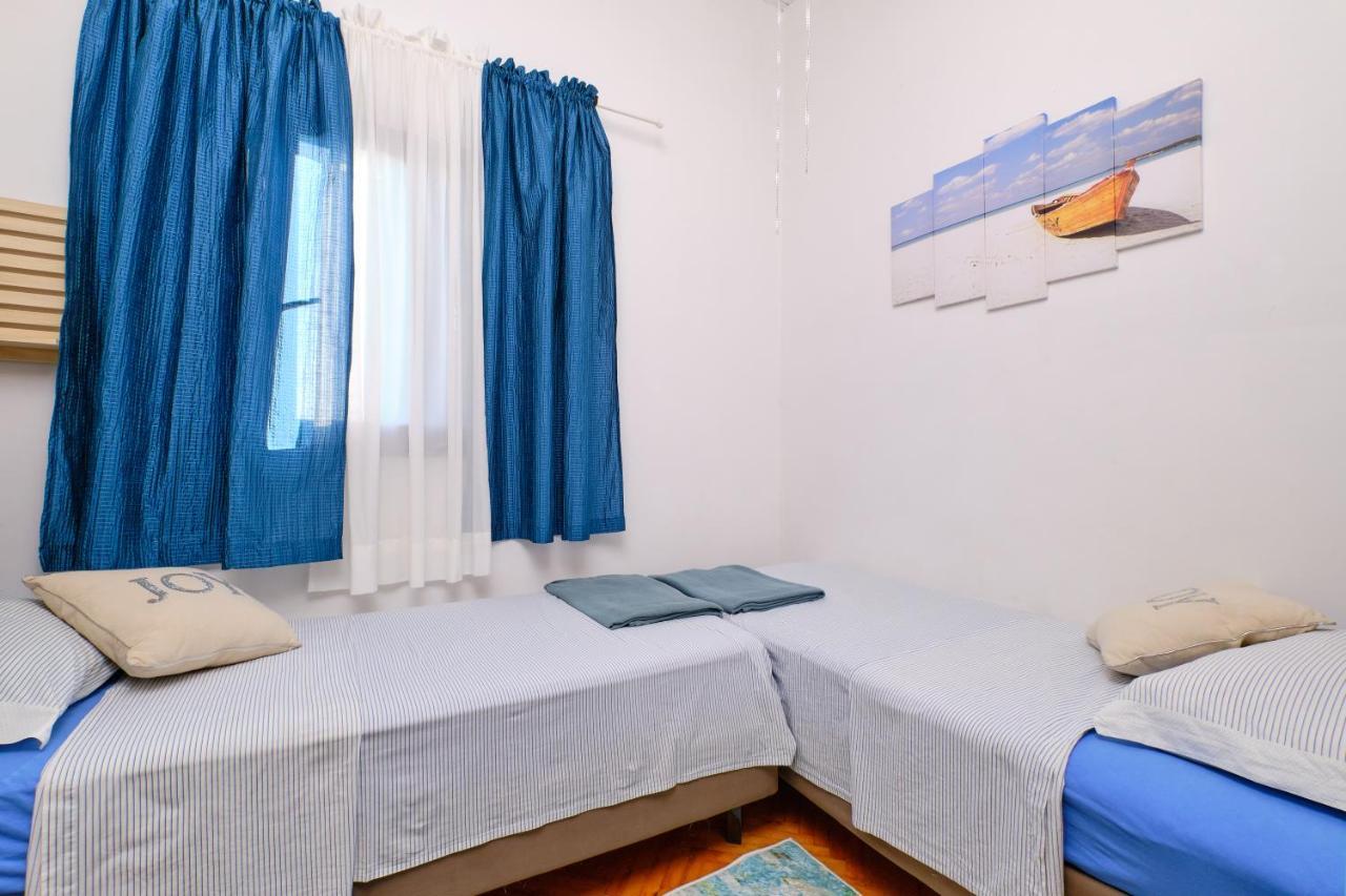 Apartment Amazing House, 20 M From The Beach, 80 M2 *