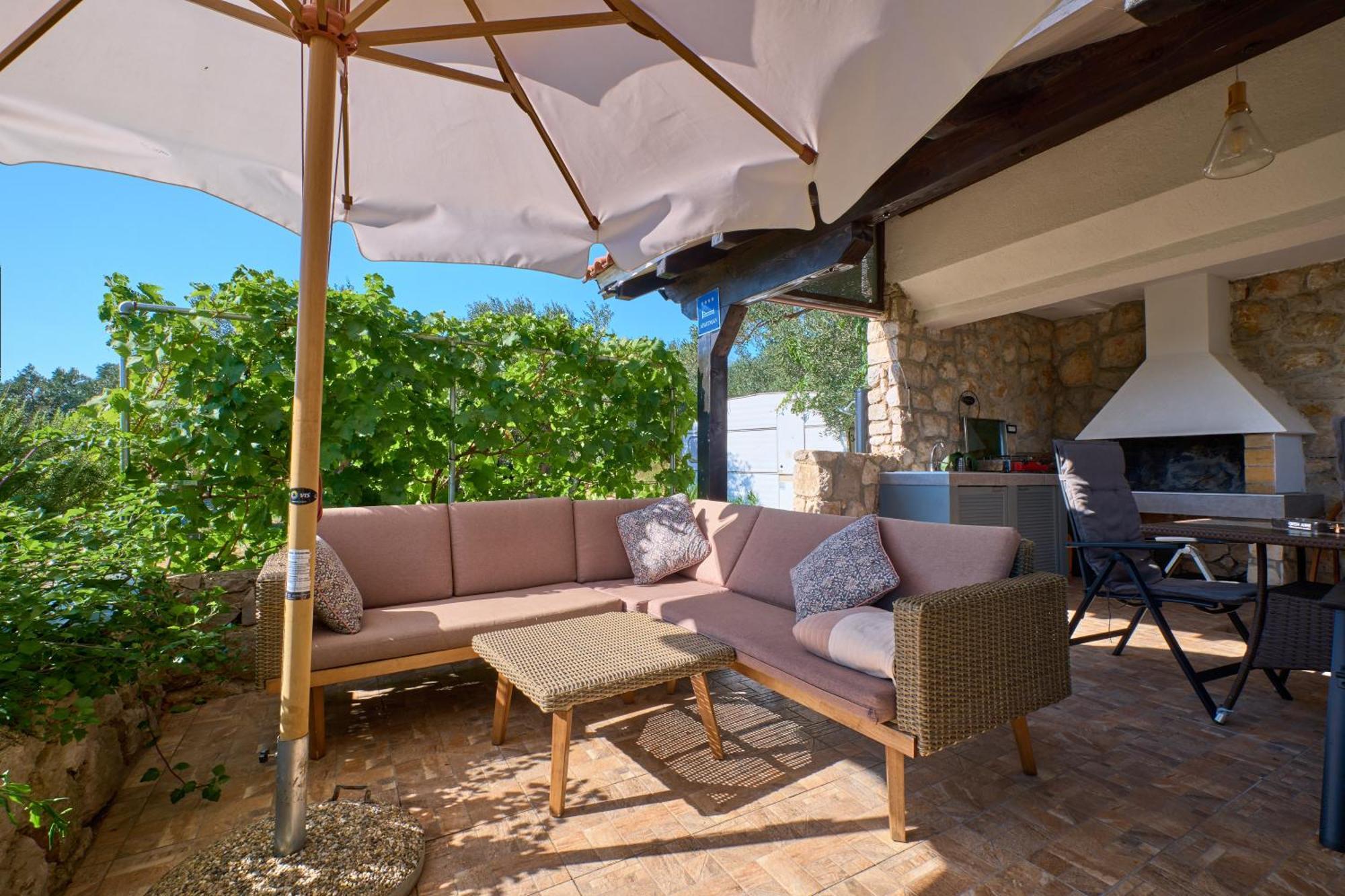 Amazing House, 20 M From The Beach, 80 M2 *