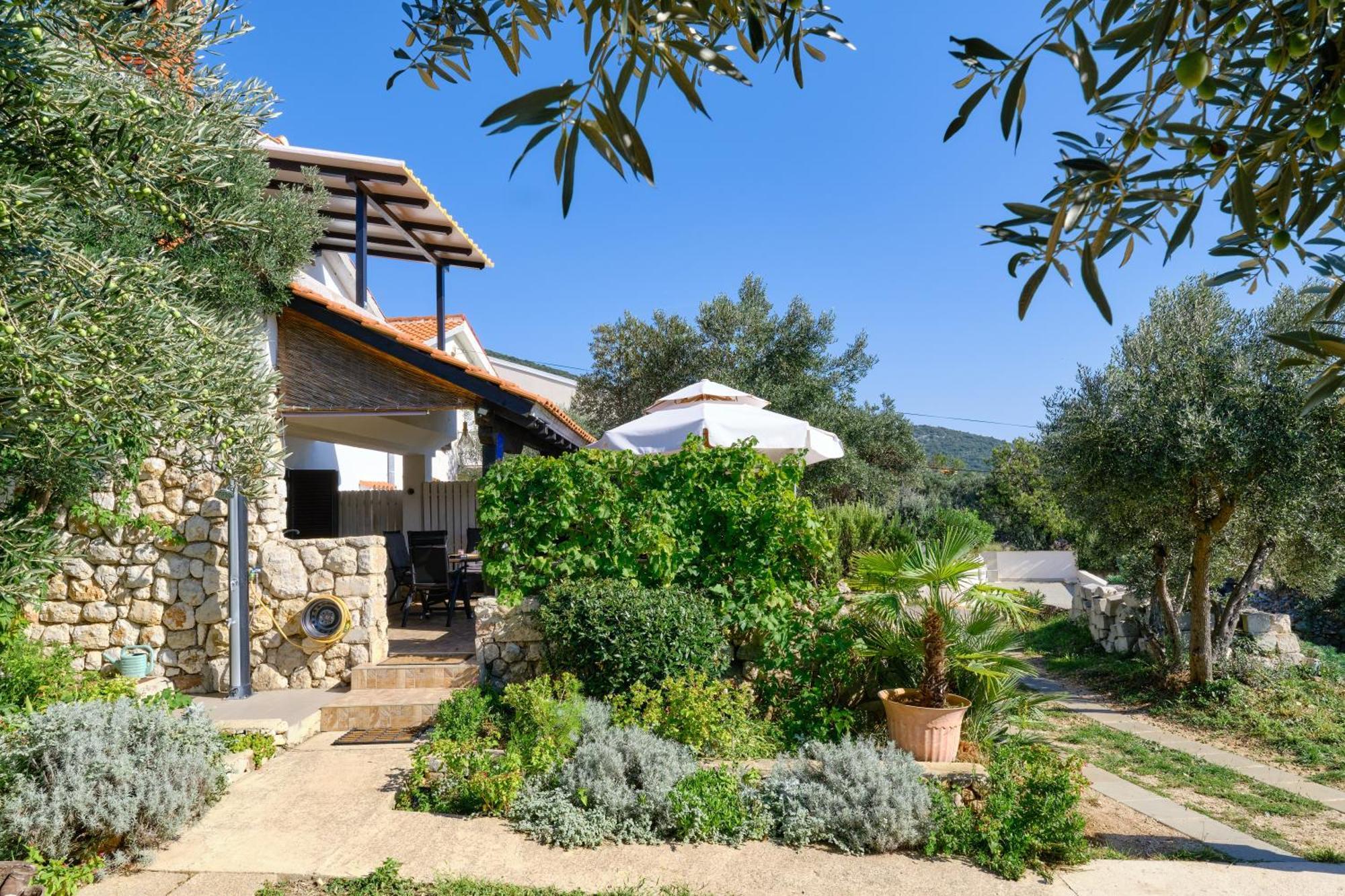 Apartment Amazing House, 20 M From The Beach, 80 M2