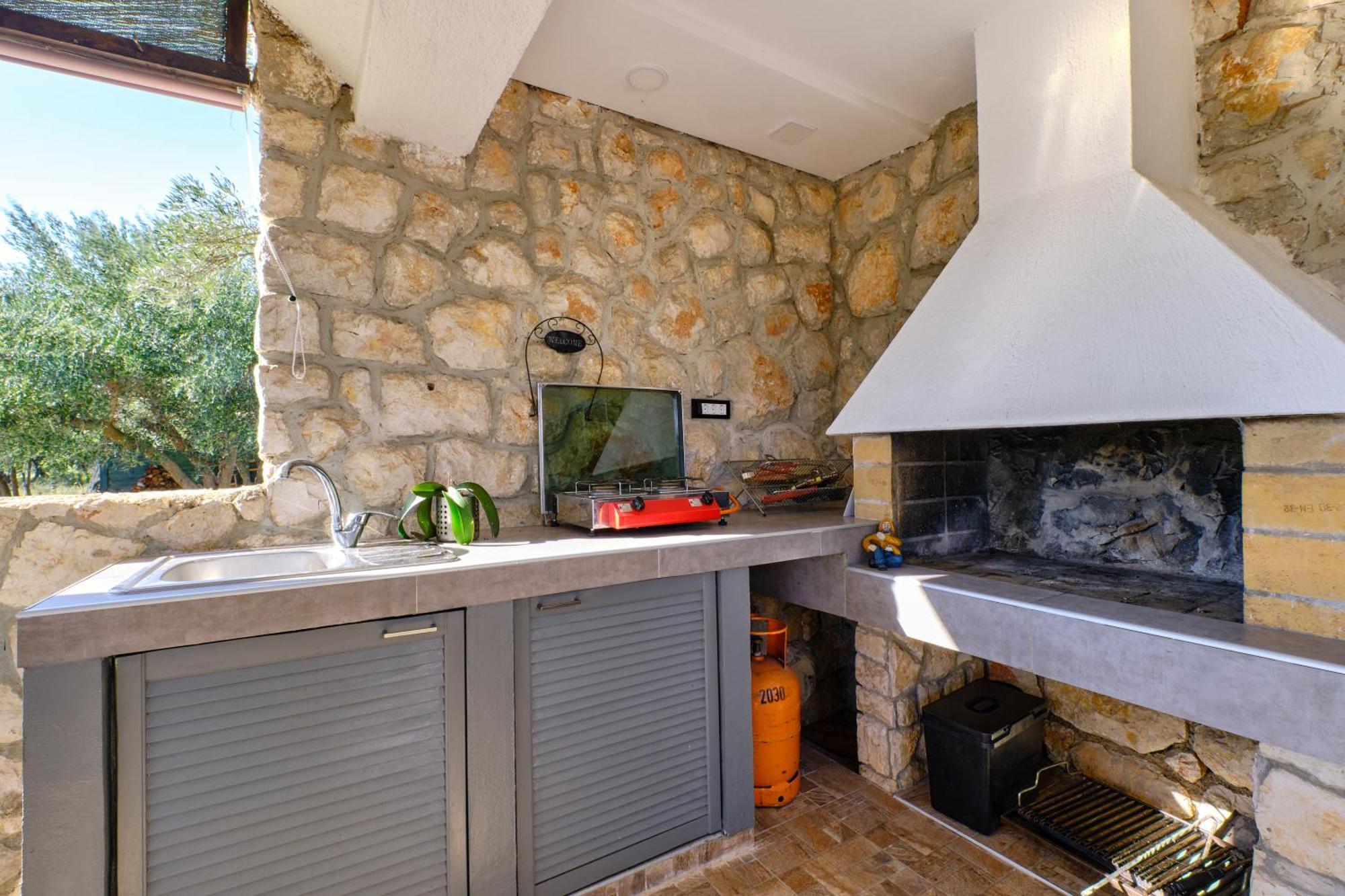 Amazing House, 20 M From The Beach, 80 M2 Apartment